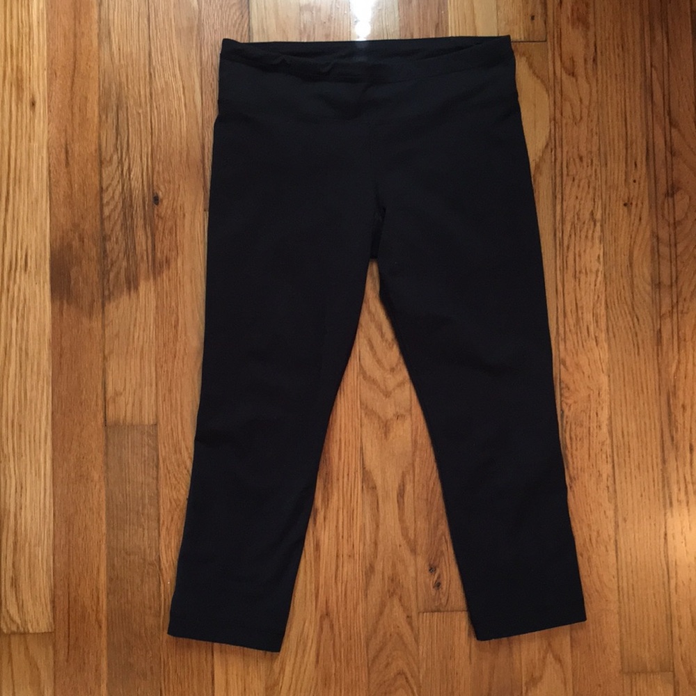 Under Armor Leggings/crops